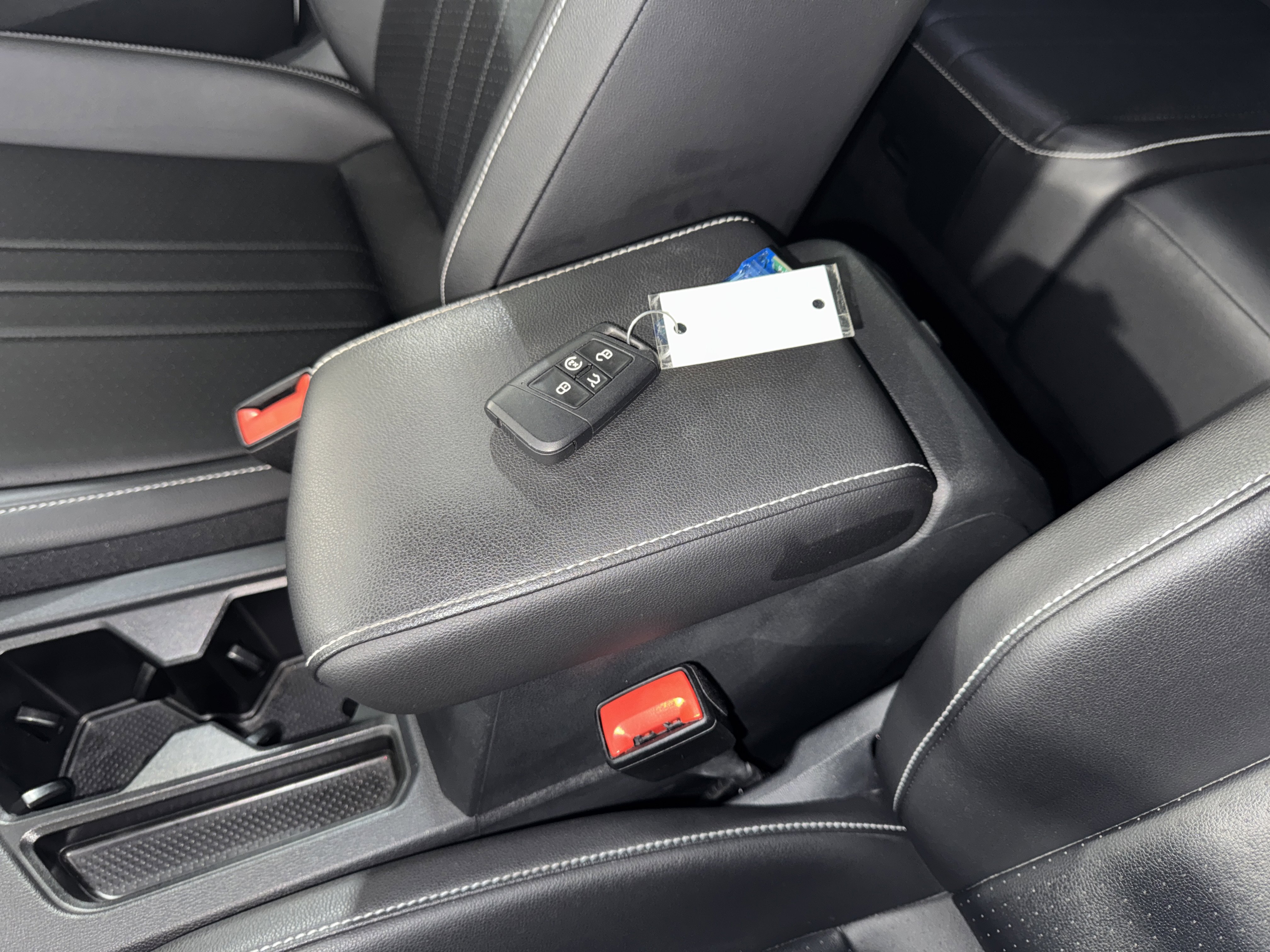 Used 2022 Volkswagen Tiguan SE image 30