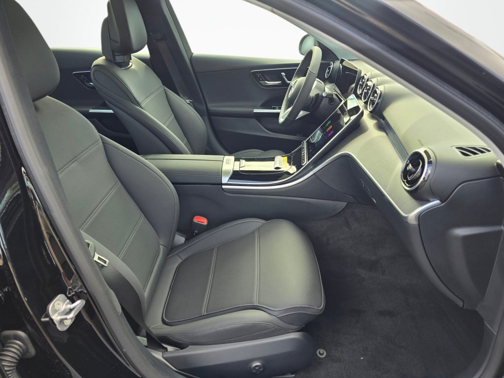 New 2026 Mercedes-Benz C 300 4MATIC Sedan image 24
