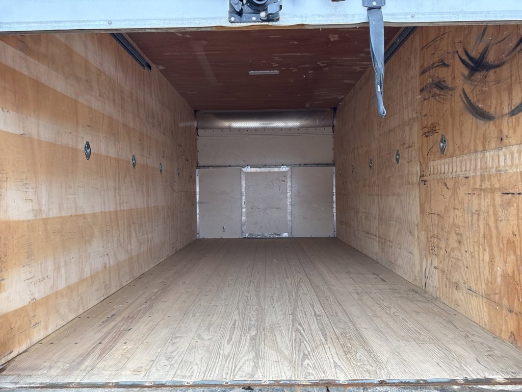 Used 2021 Ford E-350 and Econoline 350 Super Duty w/ Power Windows & Locks Group image 7