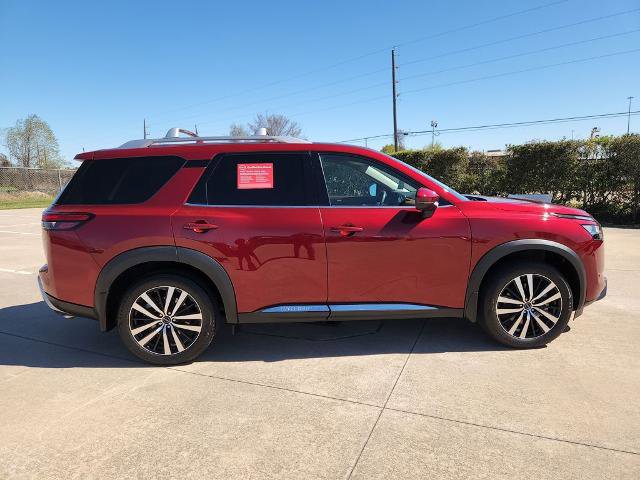 Certified 2024 Nissan Pathfinder Platinum image 4