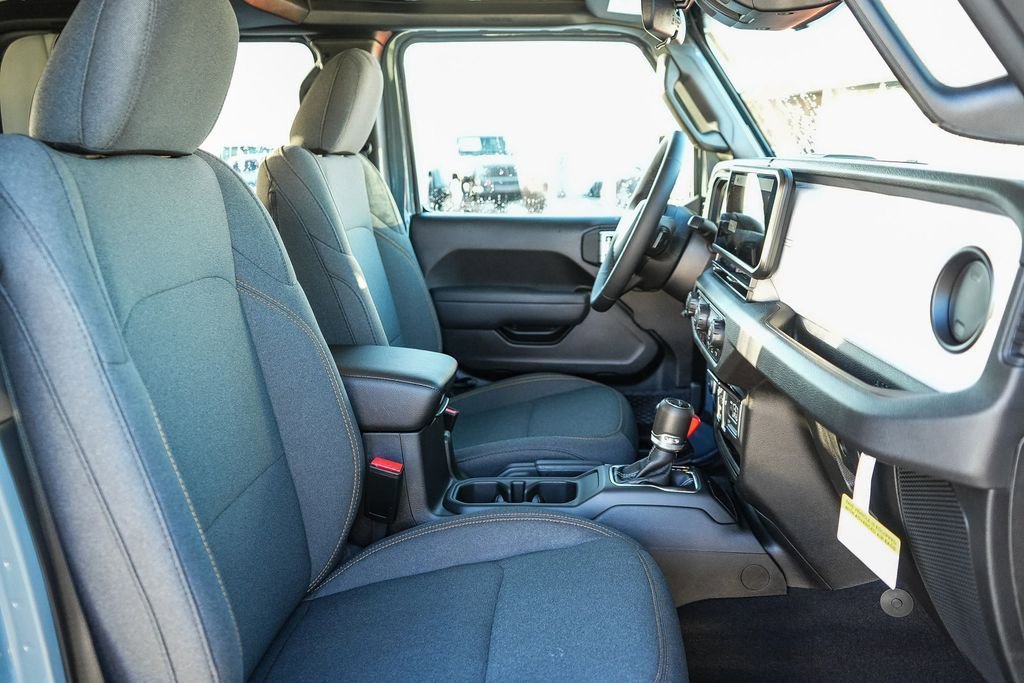 New 2026 Jeep Gladiator Sport image 17