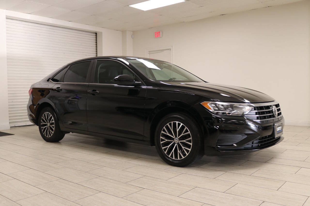 Used 2019 Volkswagen Jetta SE w/ Cold Weather Package FWD image 5