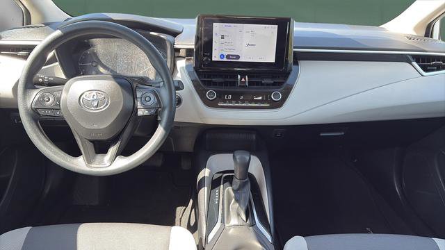 Used 2023 Toyota Corolla LE w/ LE Convenience Package FWD image 19
