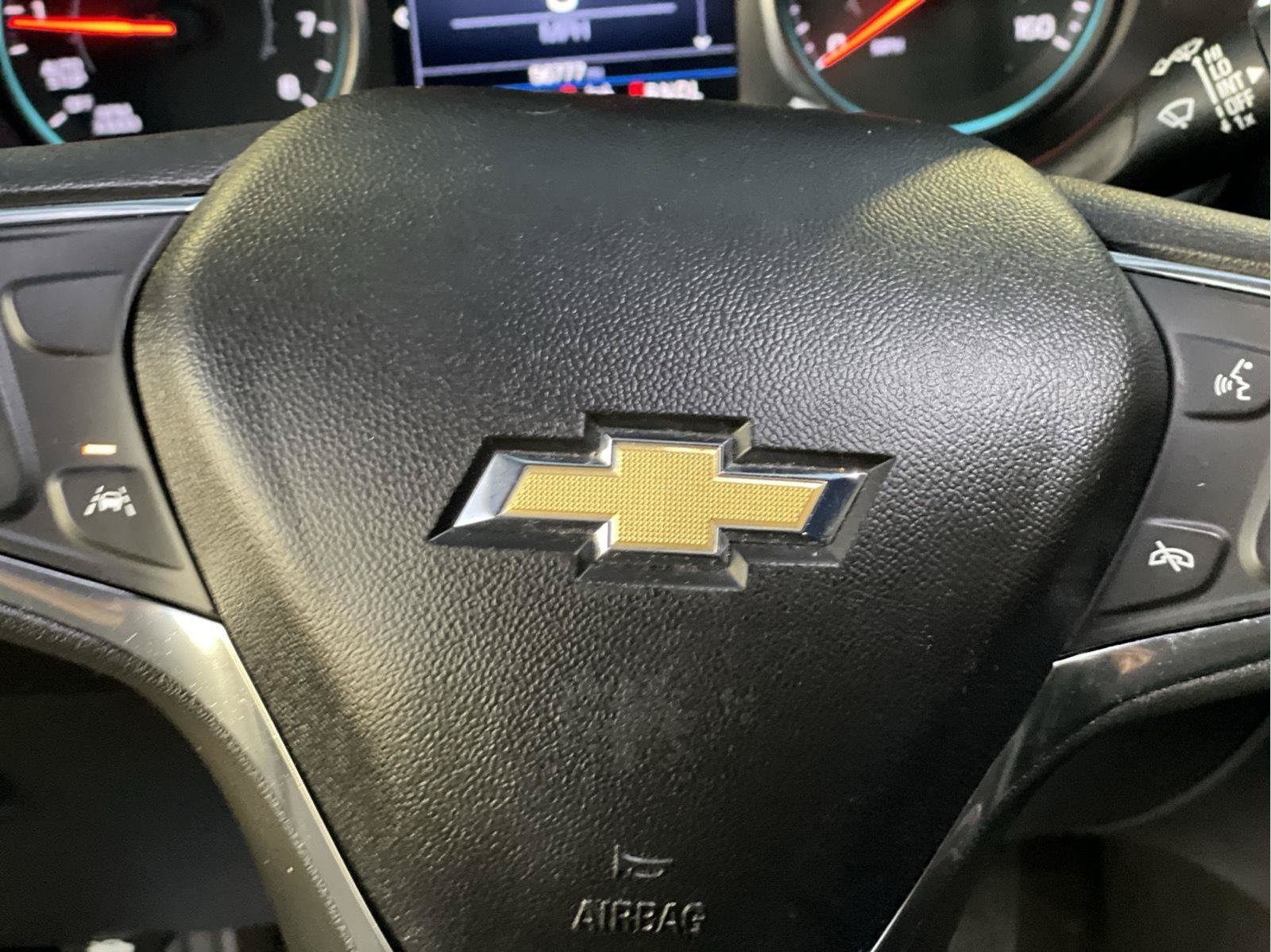 Used 2020 Chevrolet Equinox LT w/ LPO, Floor Liner Package AWD/4WD image 30