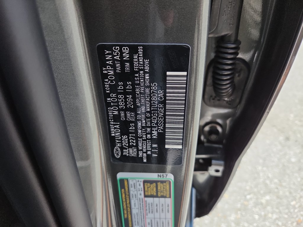 New 2026 Hyundai Elantra Limited FWD image 36