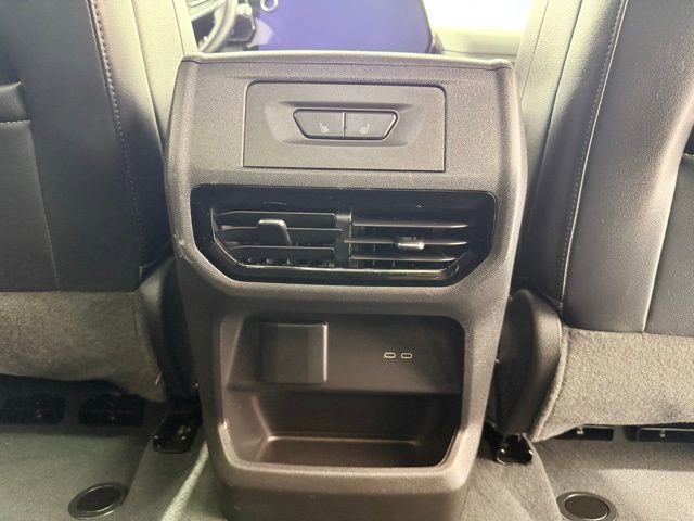 Used 2025 Chevrolet Silverado EV LT image 27