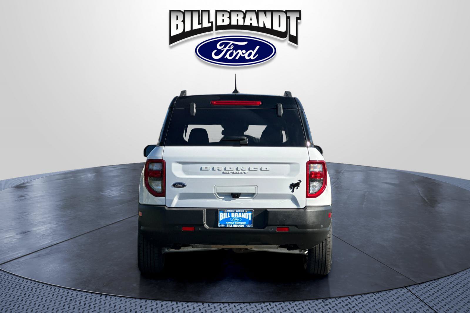 Used 2022 Ford Bronco Sport Outer Banks w/ Tech Package AWD/4WD image 4