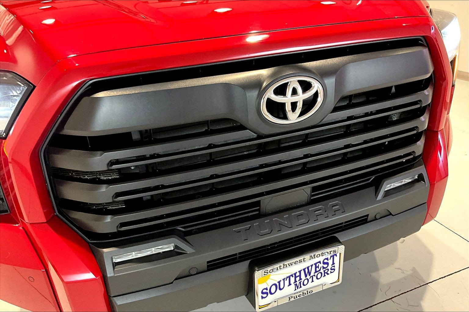 Used 2025 Toyota Tundra SR5 AWD/4WD image 35