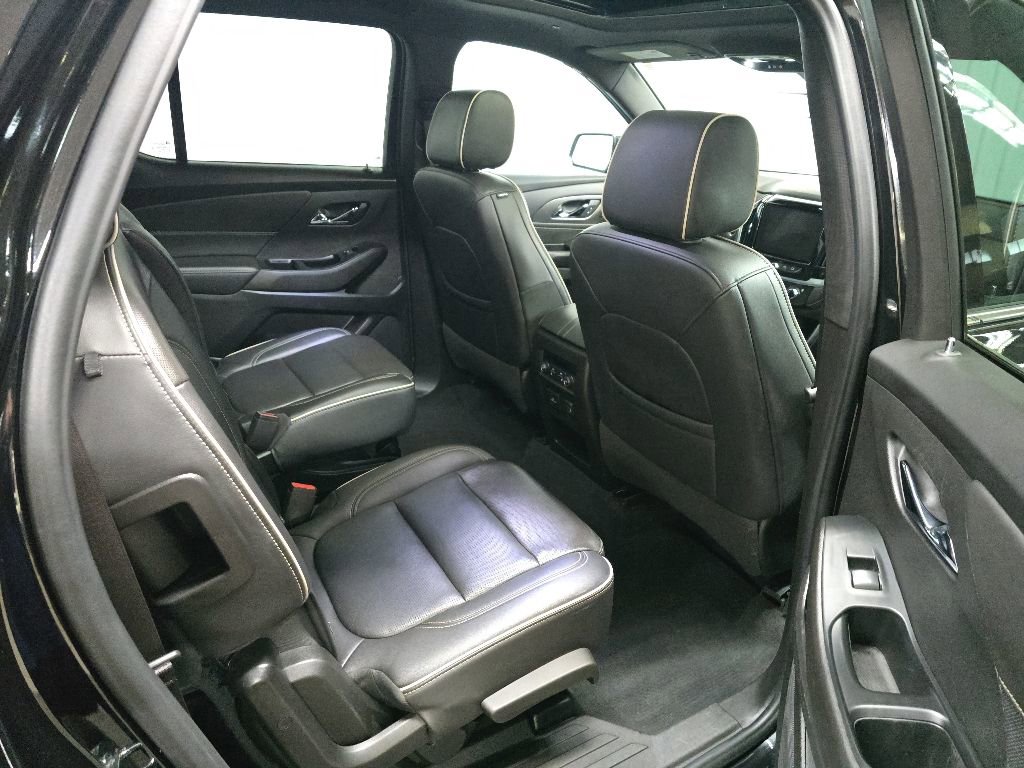 Used 2023 Chevrolet Traverse Premier AWD/4WD image 18