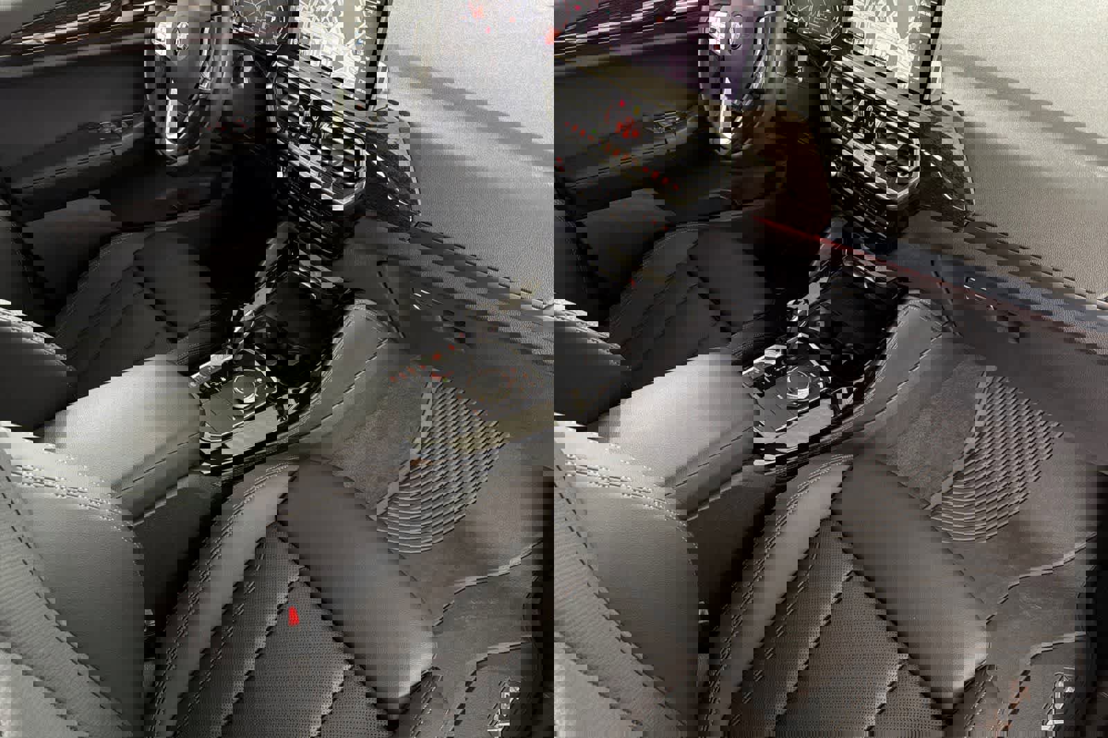 Used 2023 BMW X4 xDrive30i w/ Premium Package image 16