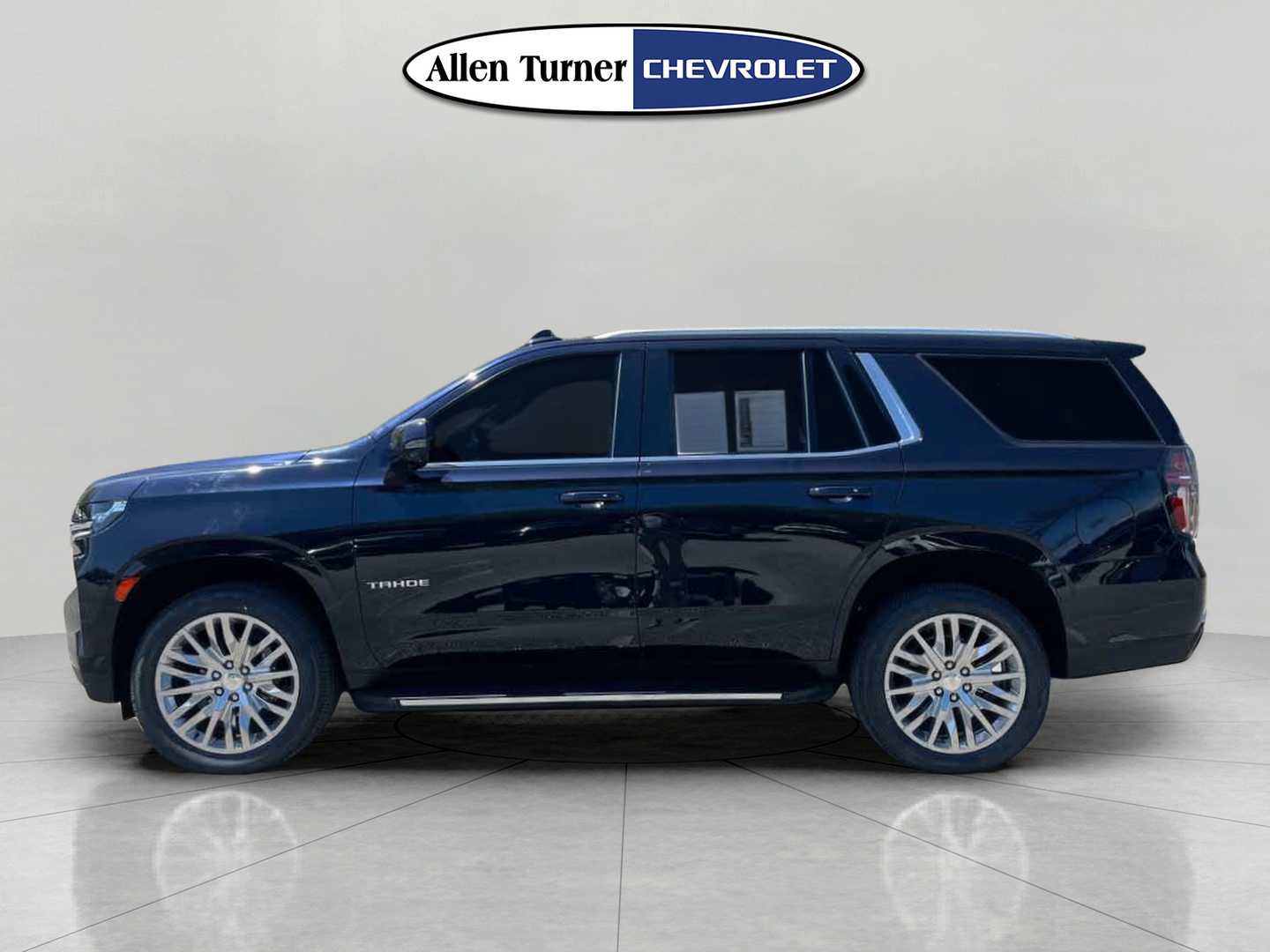 Used 2023 Chevrolet Tahoe LT w/ Luxury Package image 6