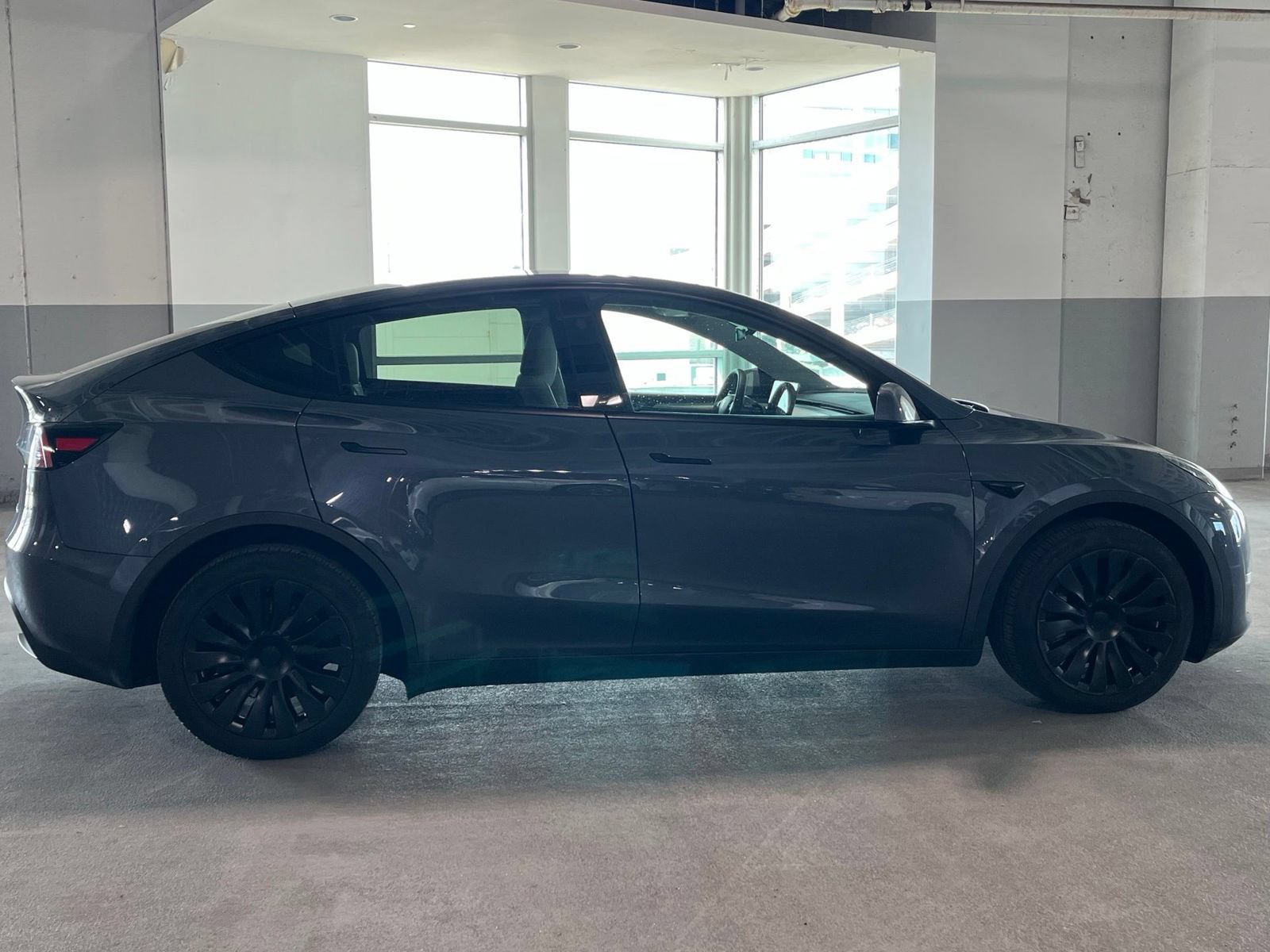 Used 2023 Tesla Model Y Long Range AWD/4WD image 13
