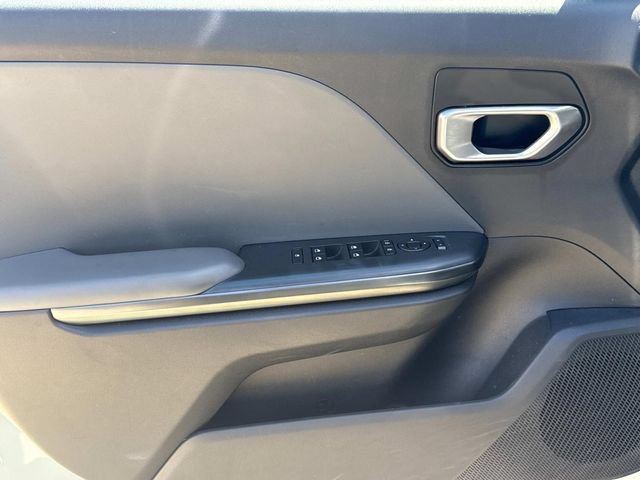 Used 2025 Kia K4 FWD image 23
