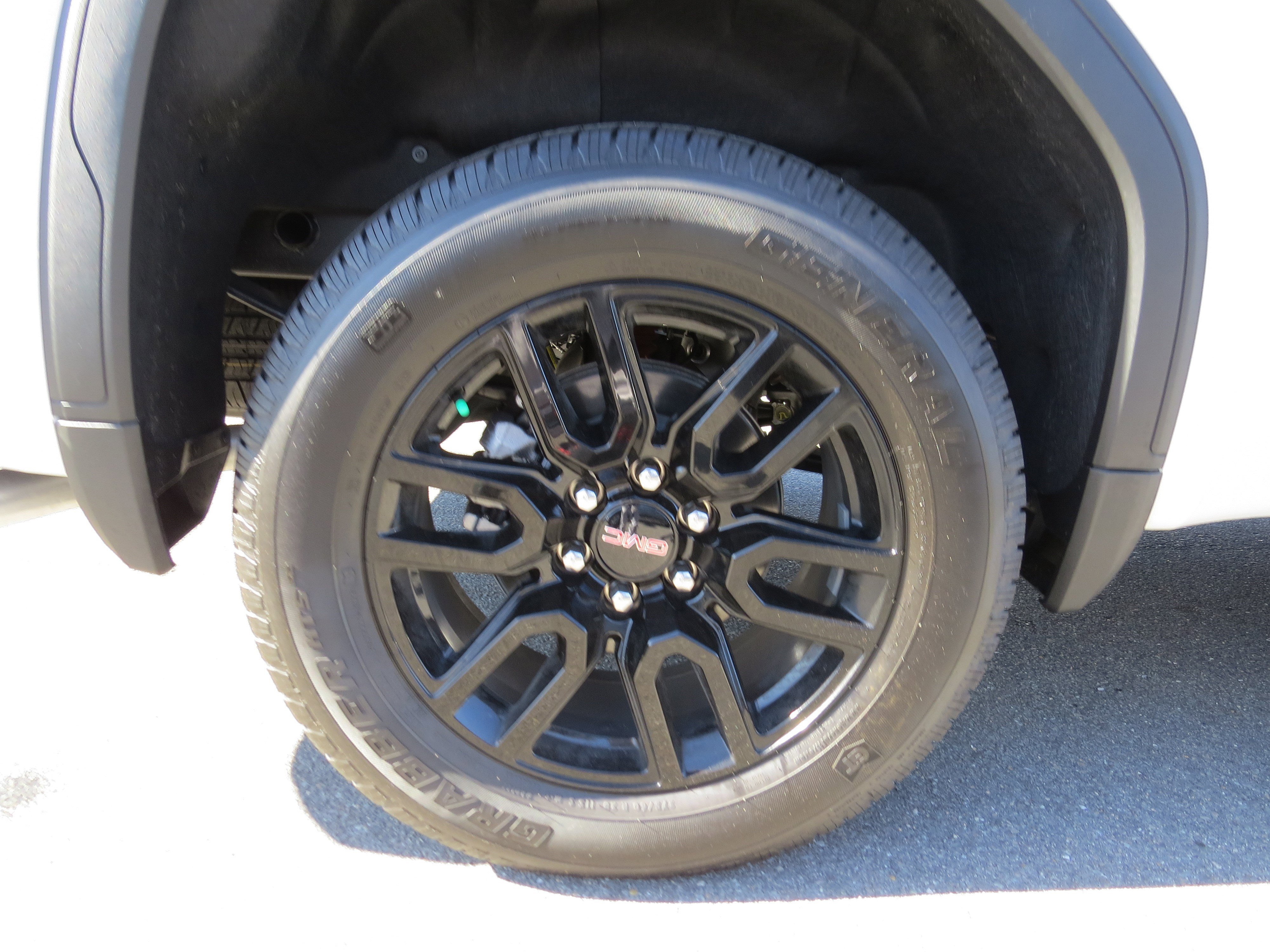 New 2025 GMC Sierra 1500 Elevation w/ Elevation Premium Package image 12