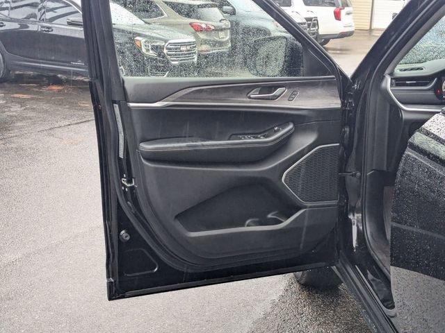 Used 2021 Jeep Grand Cherokee L Limited image 19