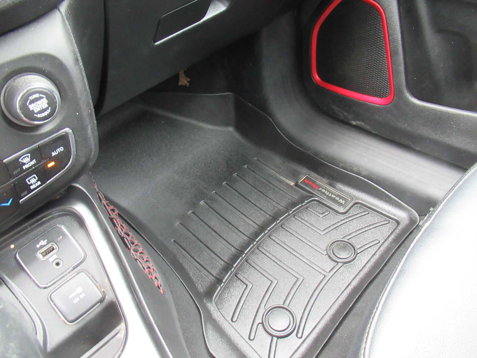 Used 2017 Jeep Compass Trailhawk w/ Popular Equipment Group image 31