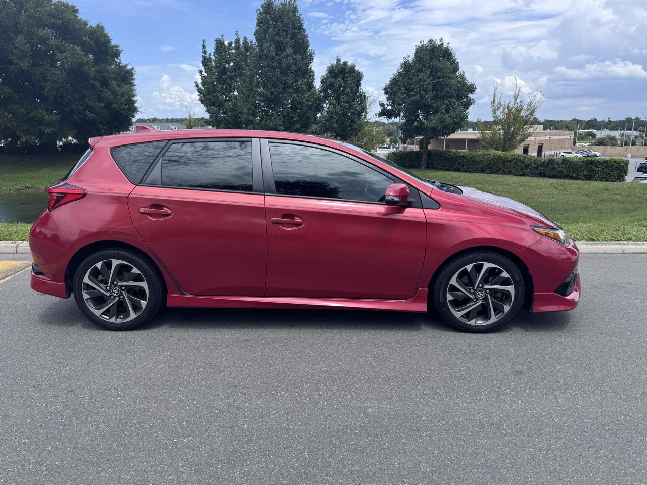 Used 2018 Toyota Corolla iM FWD image 24