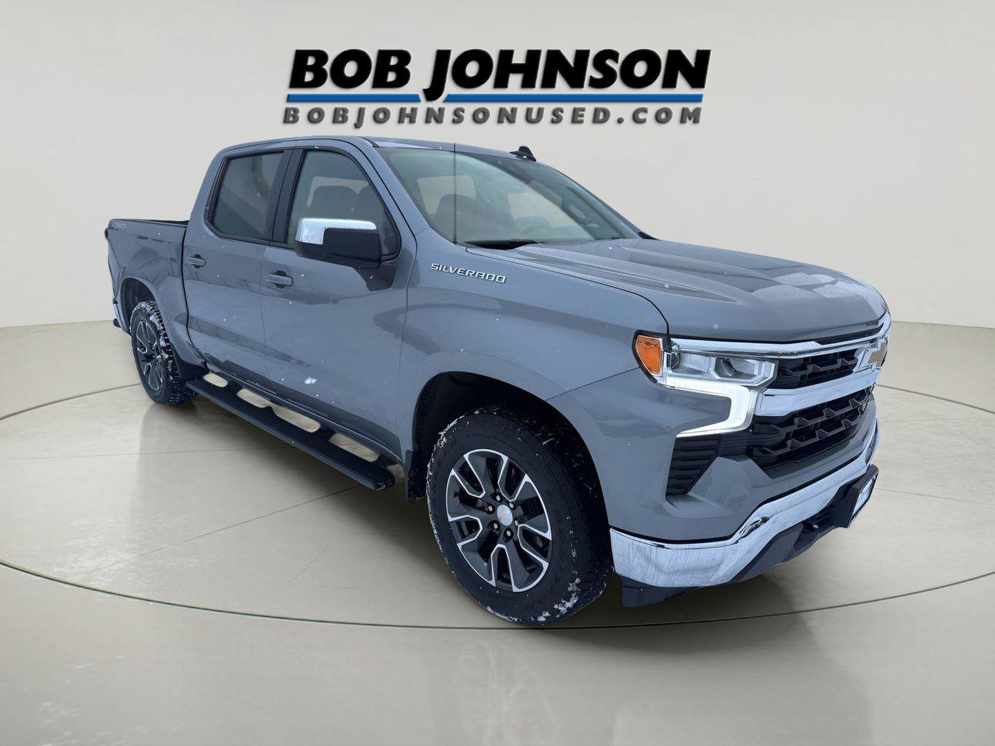 Used 2023 Chevrolet Silverado 1500 LT AWD/4WD image 1