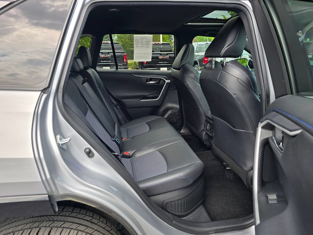 Used 2021 Toyota RAV4 XSE w/ XSE Grade Weather Package AWD/4WD image 28