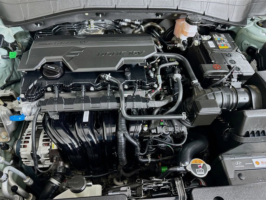 Certified 2025 Hyundai Kona SEL image 29