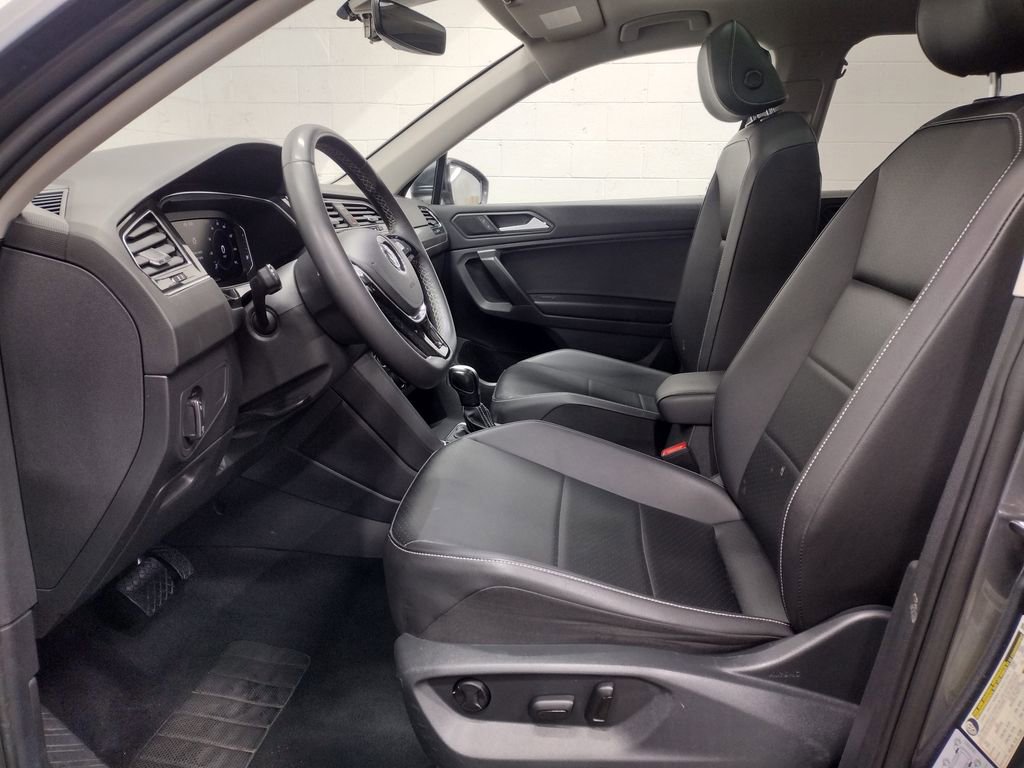 Used 2021 Volkswagen Tiguan SEL image 25