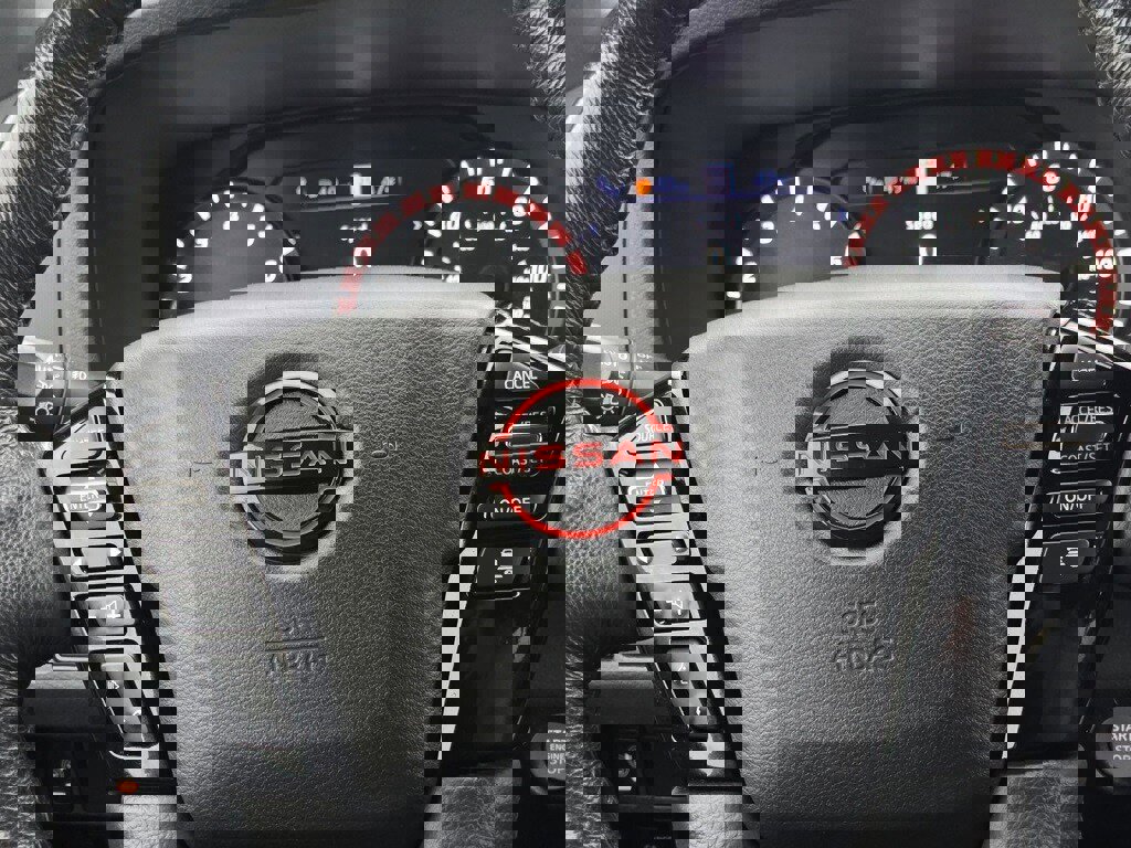 Used 2022 Nissan Frontier PRO-4X w/ Pro-4X Premium Package image 18