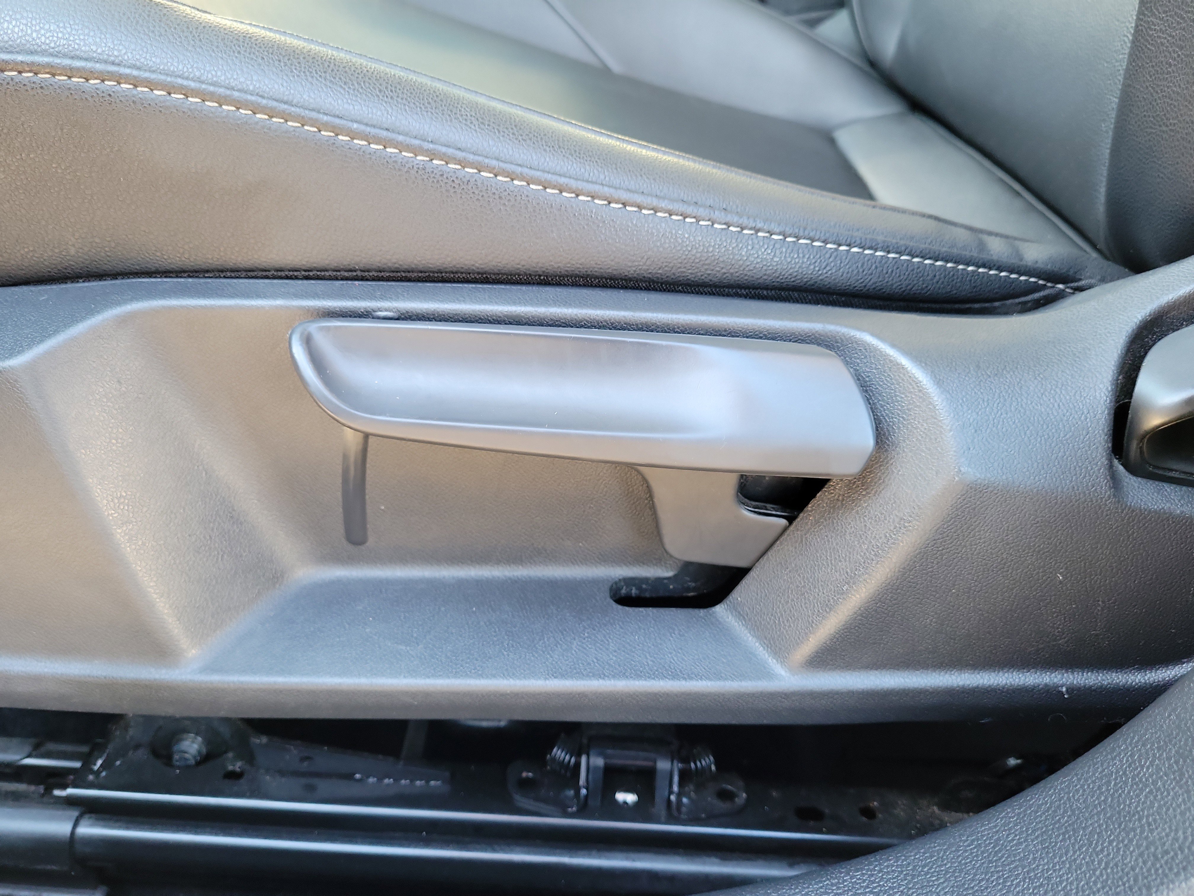 Used 2020 Volkswagen Jetta SE image 17