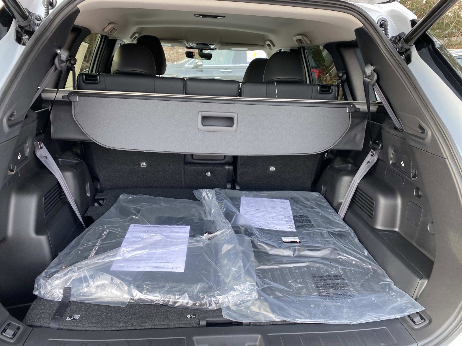 New 2026 Mitsubishi Outlander SE image 5