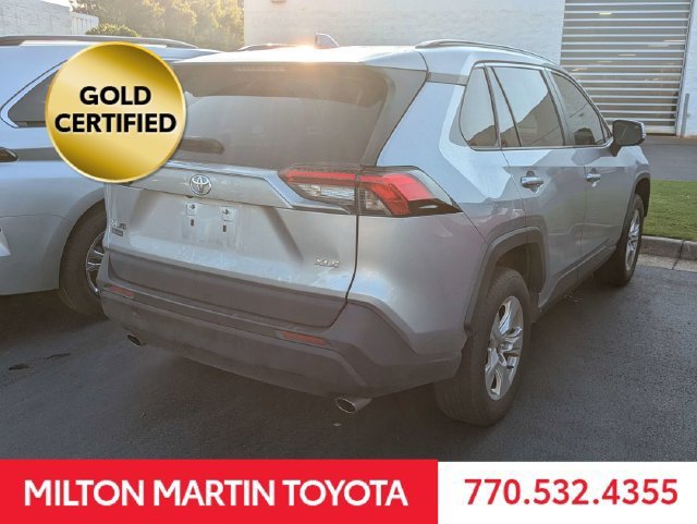 Certified 2021 Toyota RAV4 XLE w/ Convenience Package FWD image 5