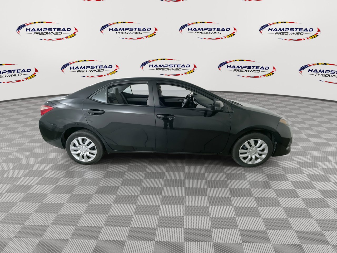 Used 2017 Toyota Corolla XLE image 9