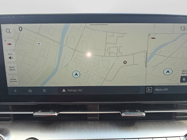 Used 2024 Hyundai Kona SEL FWD image 25