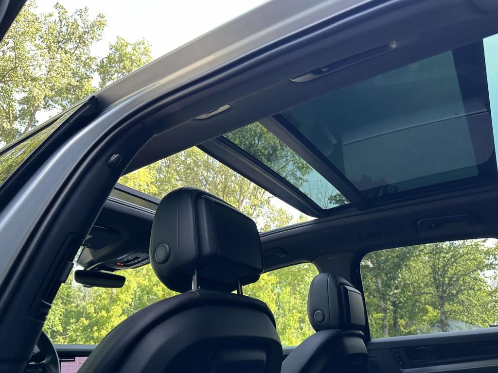 Certified 2026 Porsche Cayenne AWD/4WD image 16