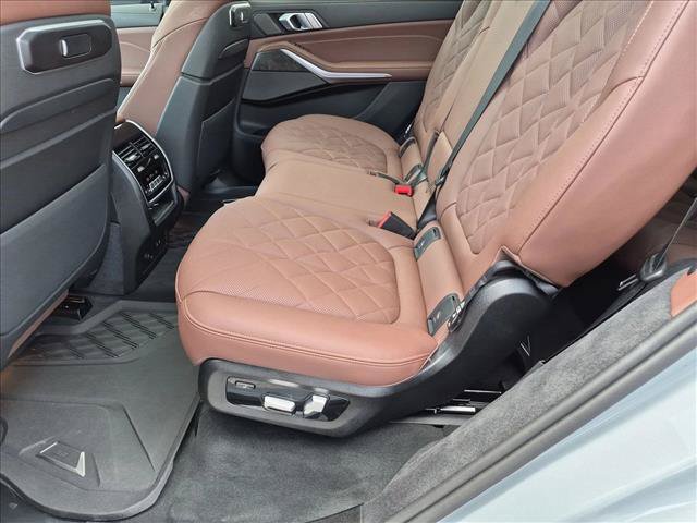 Used 2026 BMW X7 xDrive40i w/ M Sport Package AWD/4WD image 21