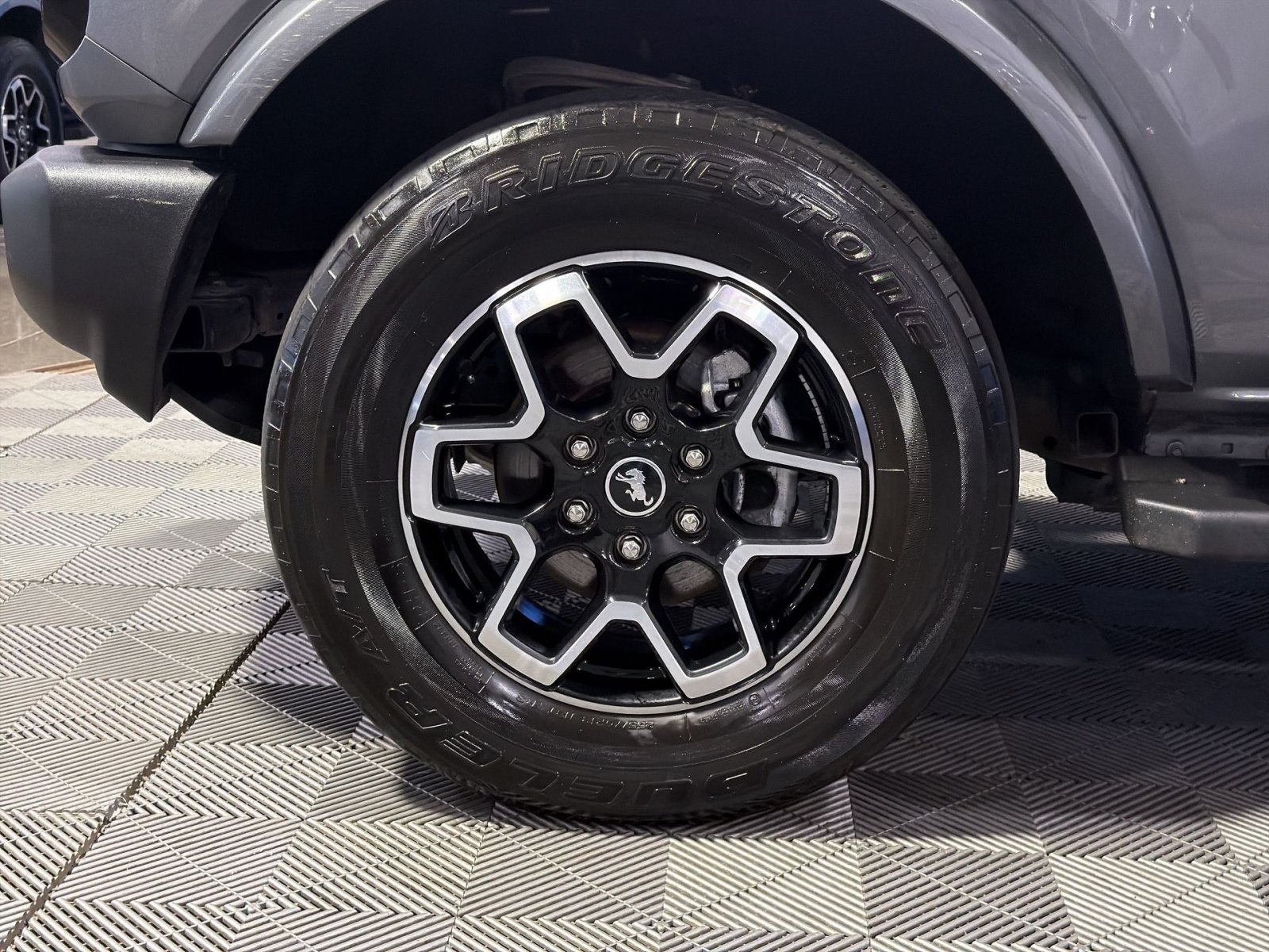 Used 2023 Ford Bronco Outer Banks AWD/4WD image 17