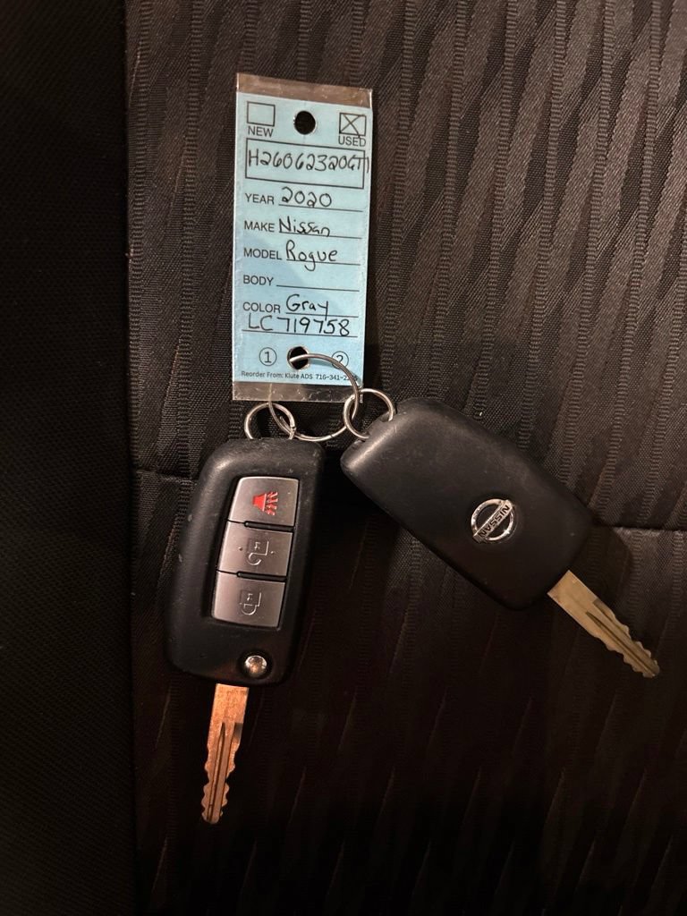 Used 2020 Nissan Rogue S AWD/4WD image 29