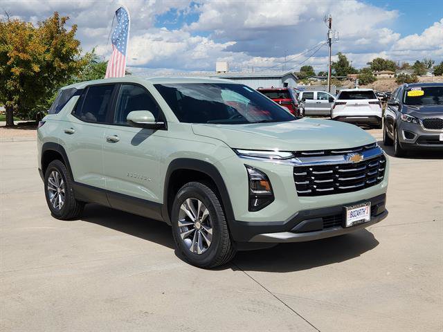 New 2026 Chevrolet Equinox LT w/ Convenience Package II AWD/4WD image 1