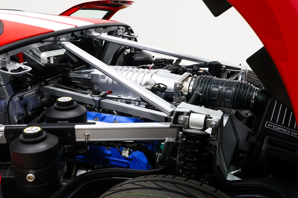 Used 2006 Ford GT RWD image 56