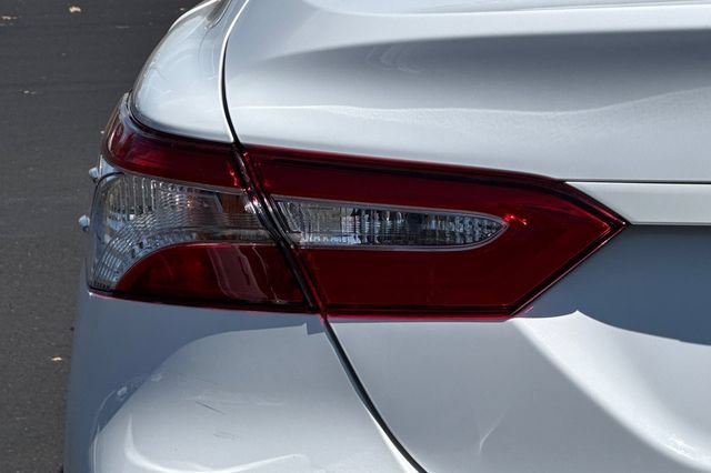 Used 2019 Toyota Camry LE FWD image 44