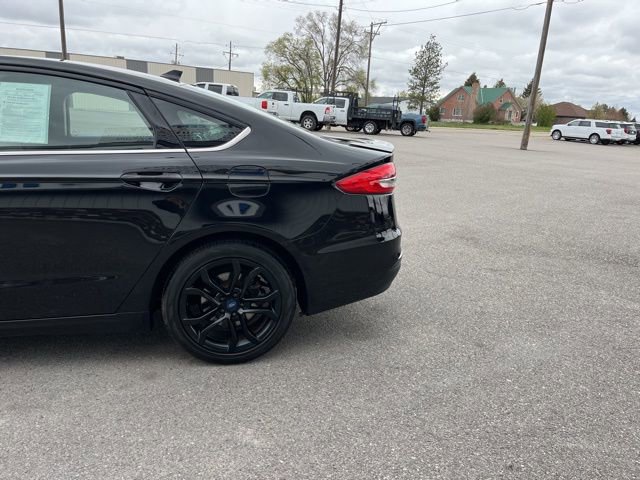 Used 2019 Ford Fusion SE w/ Equipment Group 151A image 8