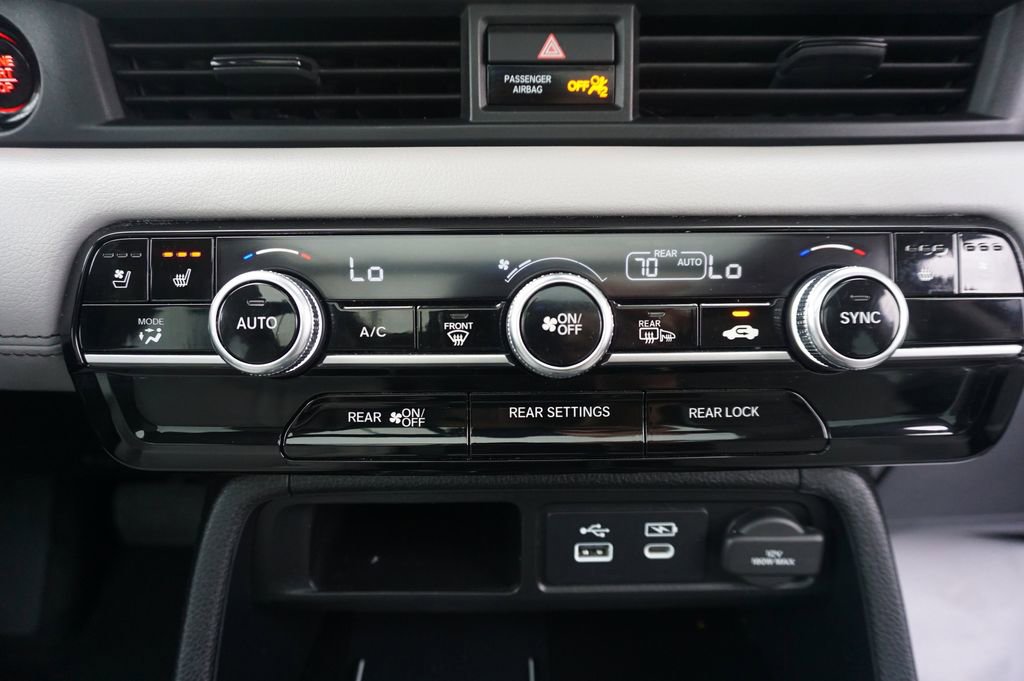 Used 2024 Honda Pilot Elite image 14