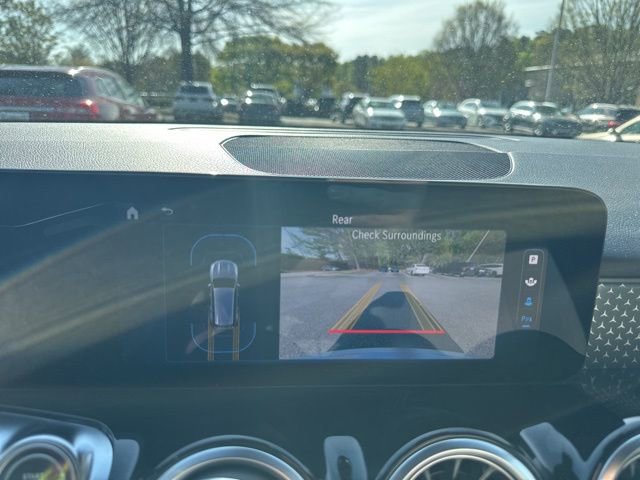 Used 2025 Mercedes-Benz GLB 250 image 21