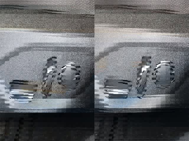 Used 2019 Ford Fusion SE w/ Equipment Group 151A image 18