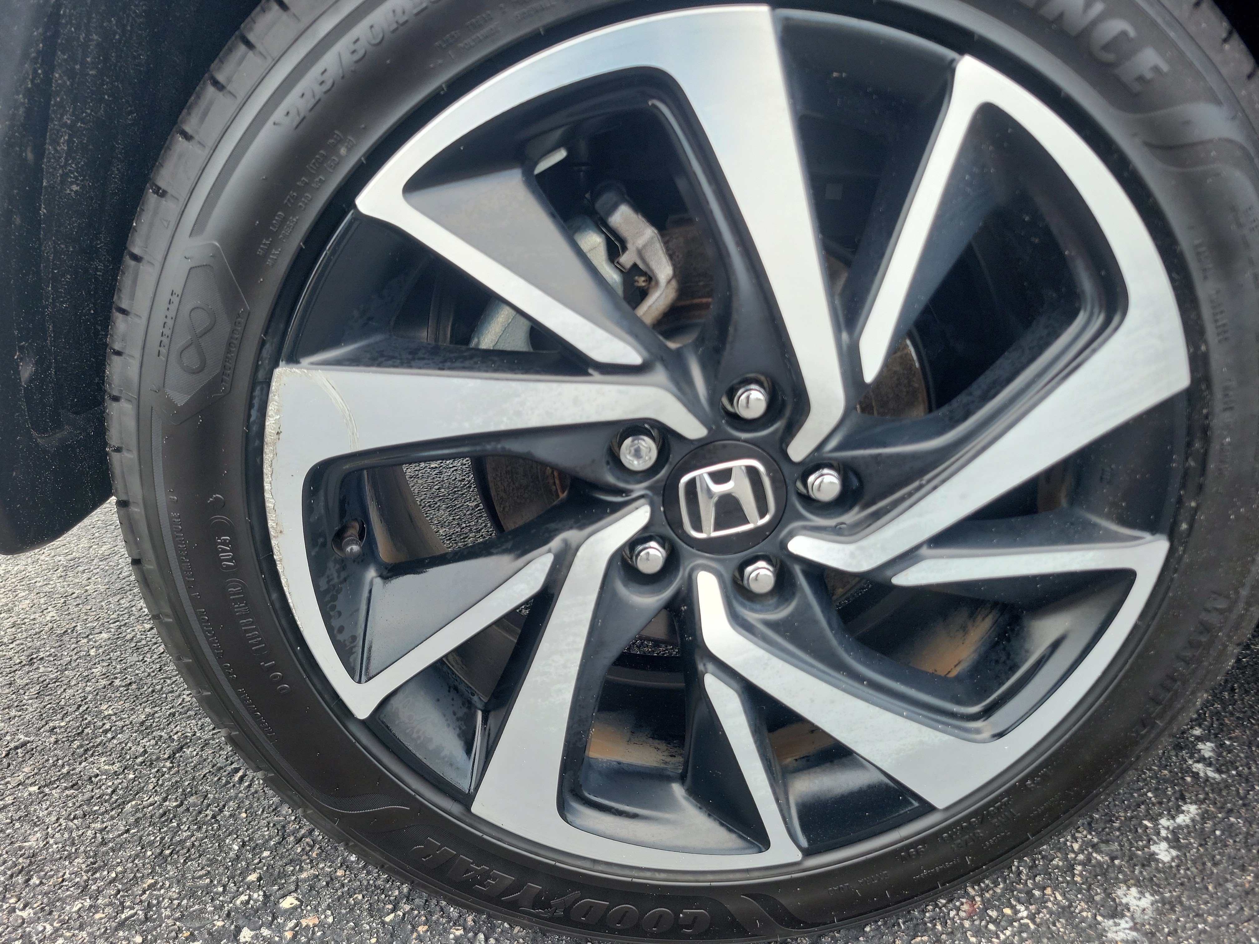 Used 2019 Honda HR-V Sport image 7