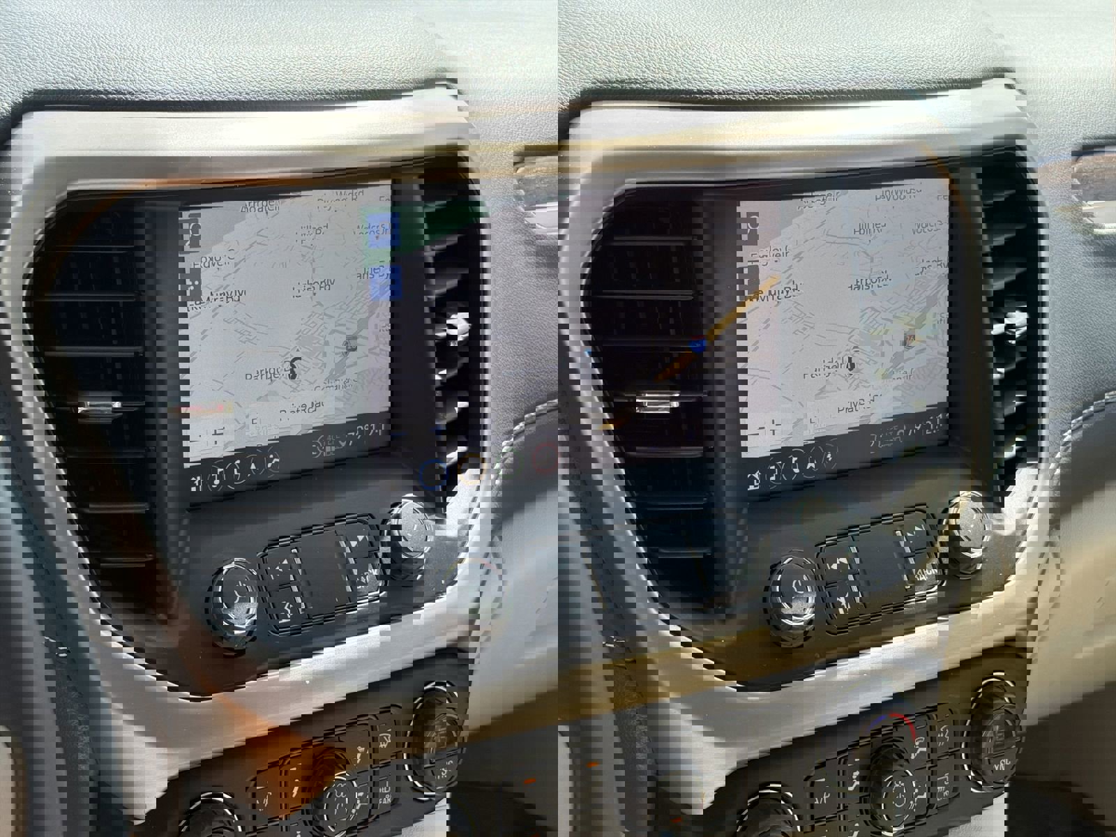 Used 2023 GMC Acadia Denali w/ Denali Technology Package image 24