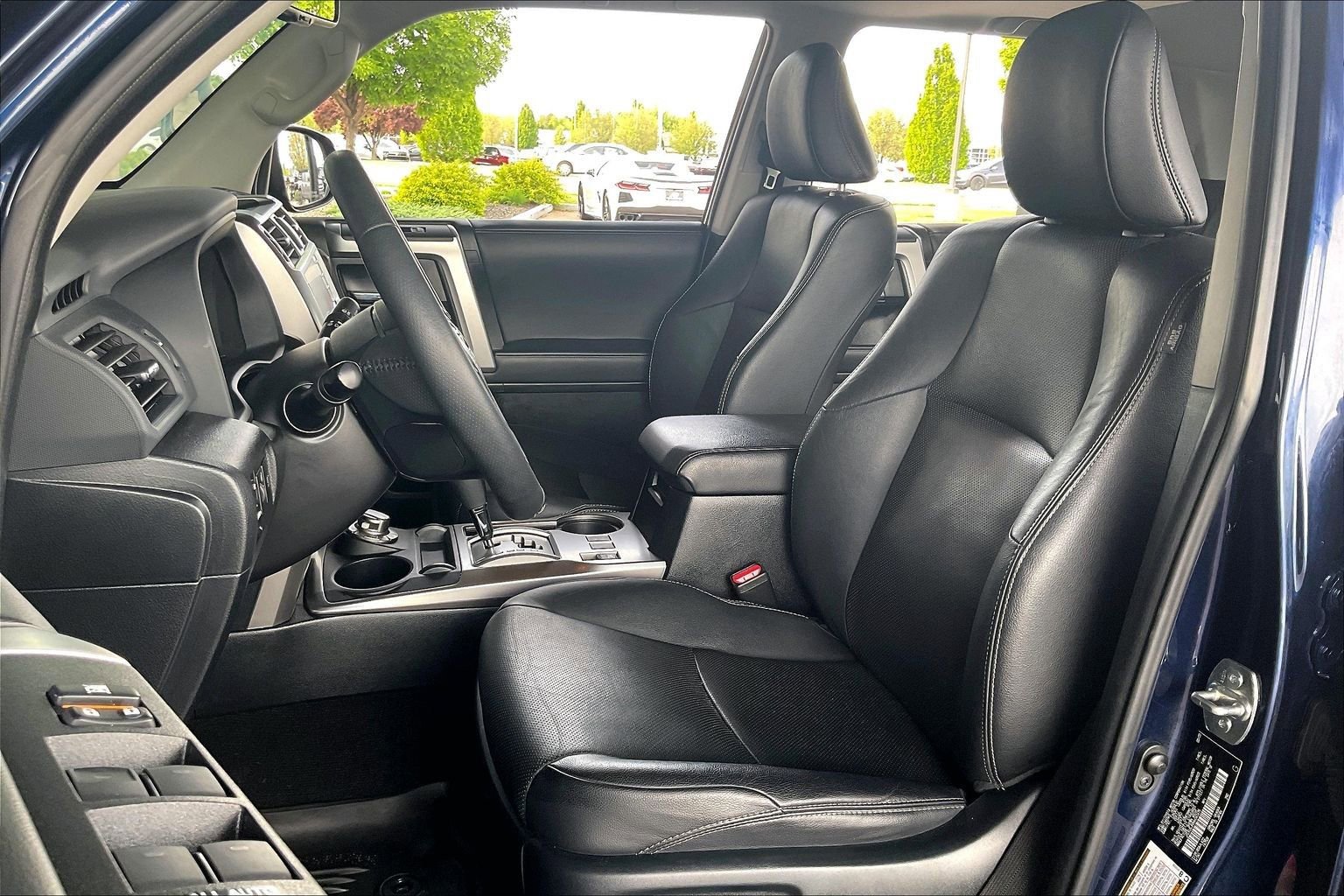 Used 2022 Toyota 4Runner Limited AWD/4WD image 20