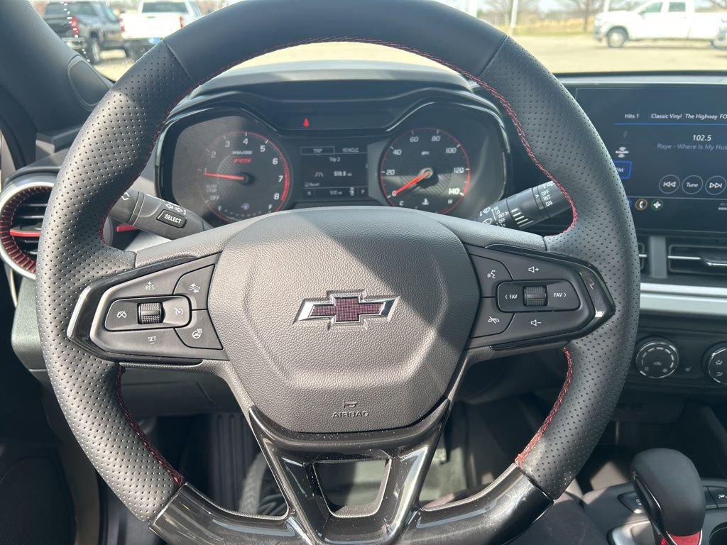Used 2026 Chevrolet Trax RS w/ Sunroof Package image 35