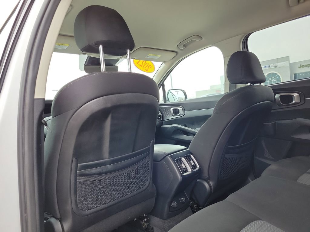 Used 2021 Kia Sorento LX image 12