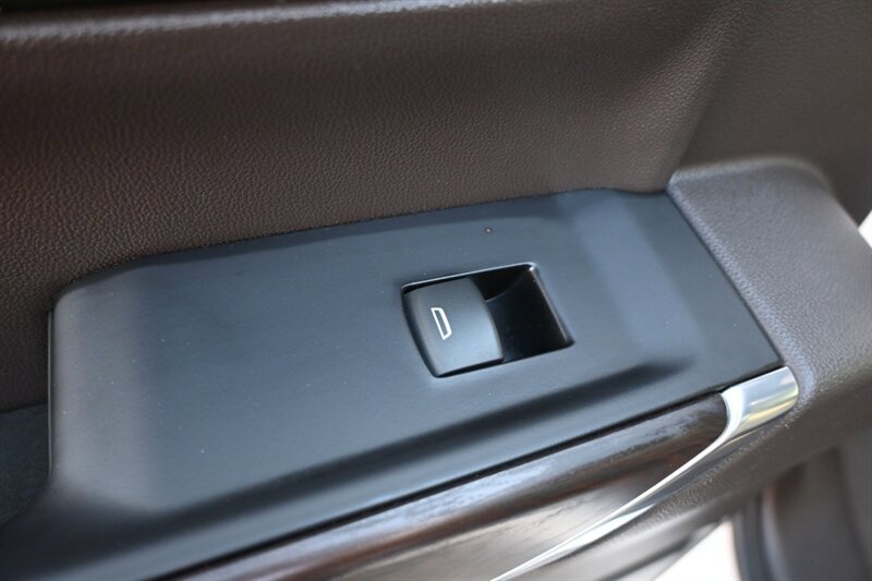 Used 2019 GMC Sierra 1500 SLT AWD/4WD image 40