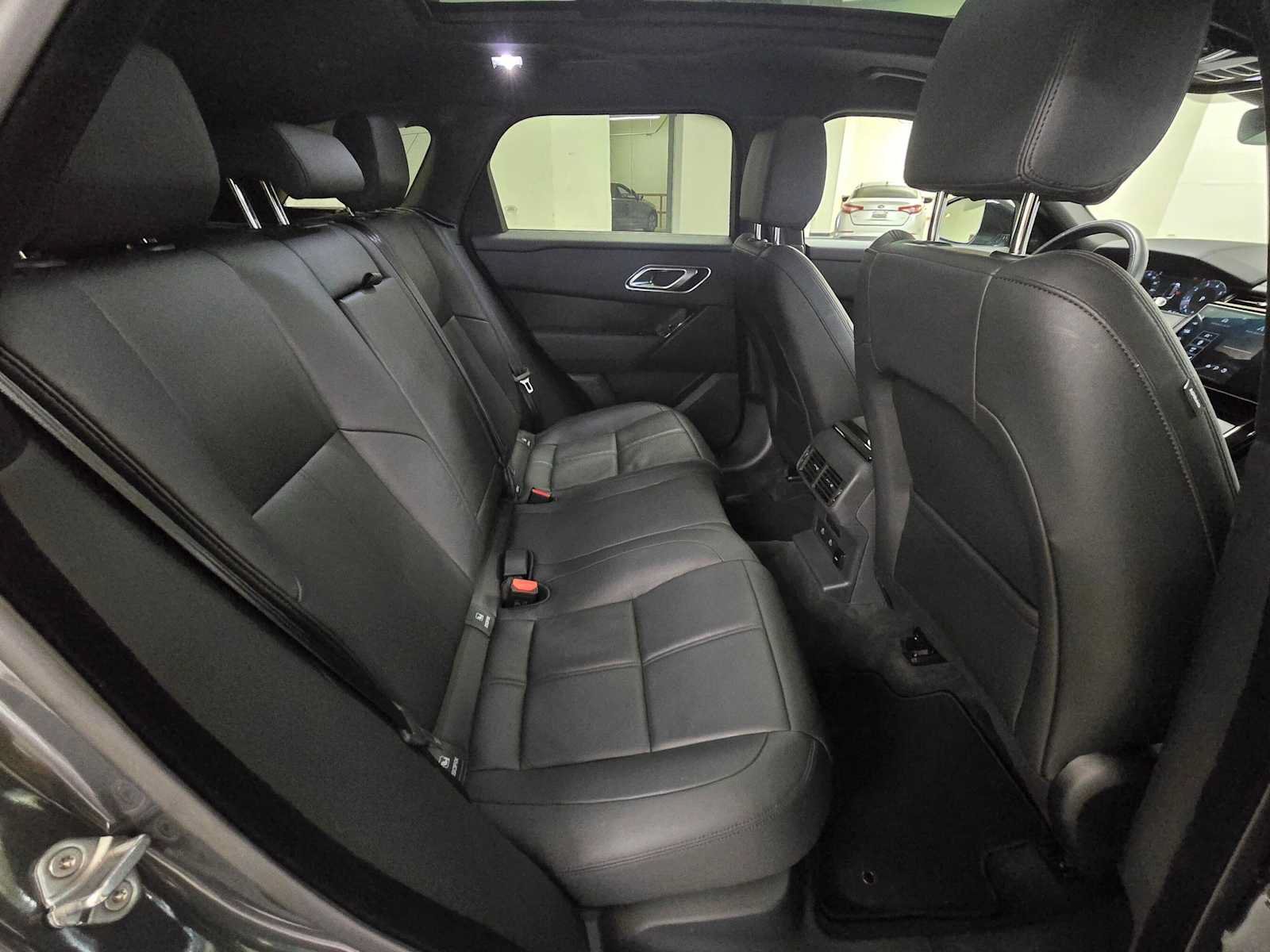 Used 2026 Land Rover Range Rover Velar Dynamic SE AWD/4WD image 12