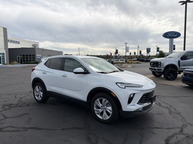 Used 2025 Buick Encore GX Preferred FWD image 2